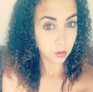 Meet your Posher, Aleah